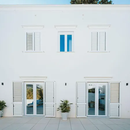 Matilde By Elite Capri